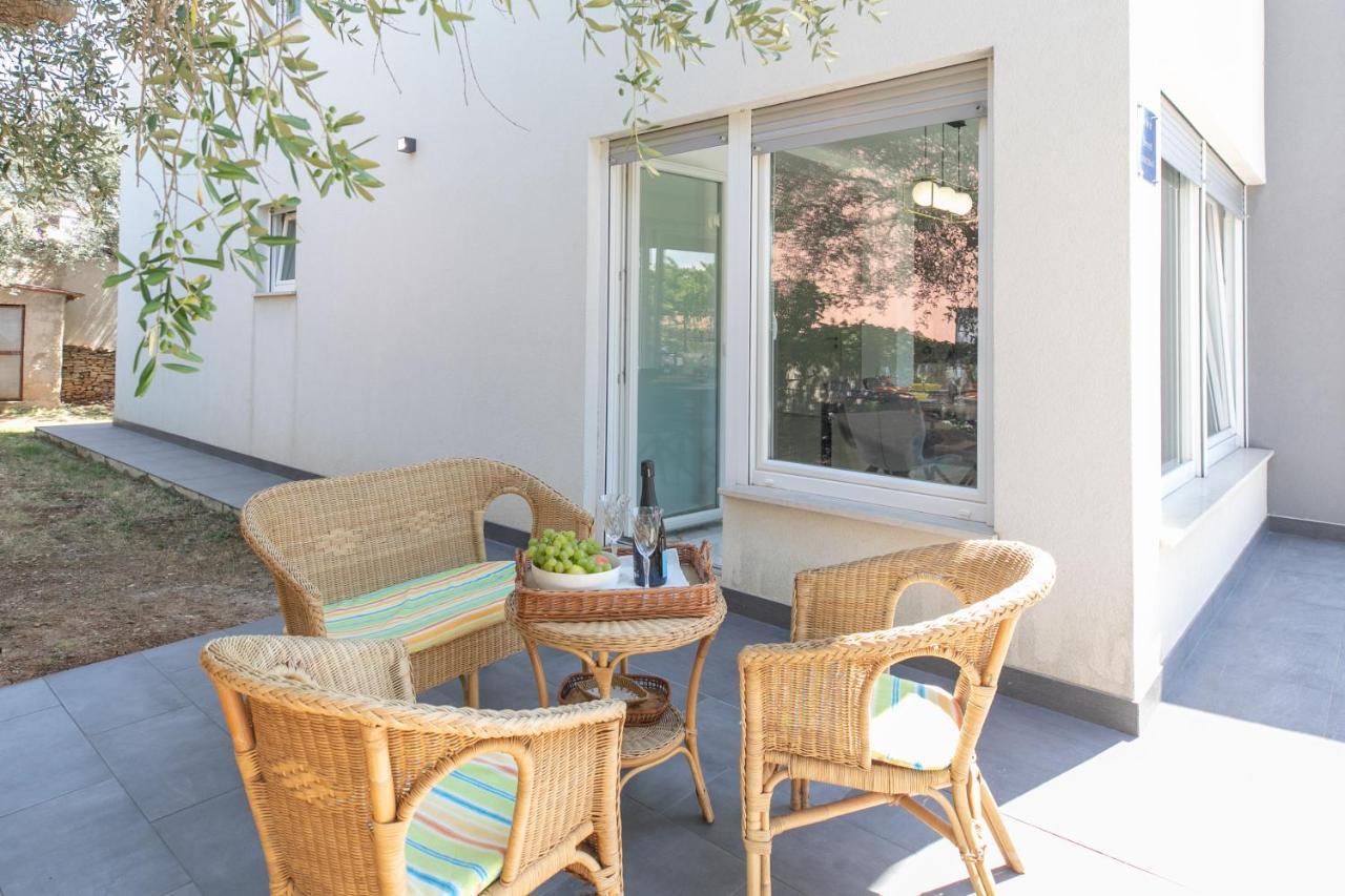 Apartman Suzi Pula Exterior photo